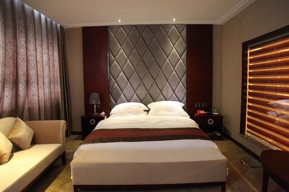 Tiancheng Holiday Hotel Nanchong Экстерьер фото